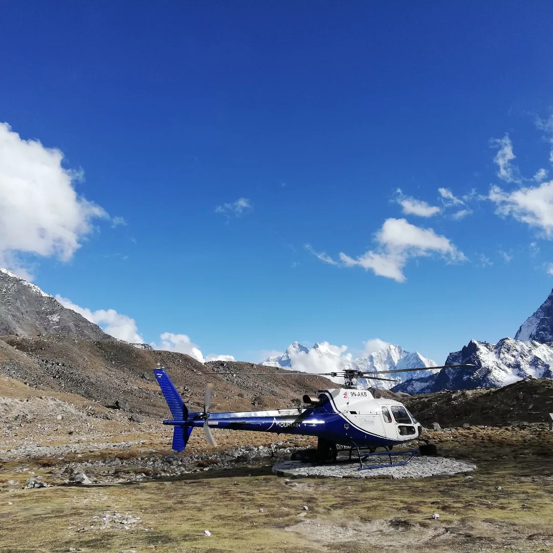 Everest flight by Helicopter – 1 Day